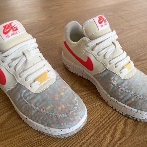 Woman's Air Force 1 Crater Shoe - Picture 3 of 5